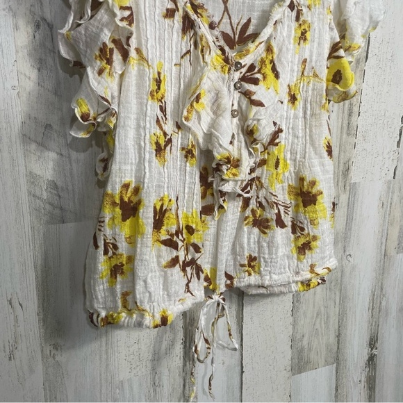 Free People Naya Ruffle Floral Blouse Ivory Short Sleeve Top size S Boho Cottage - Picture 7 of 11